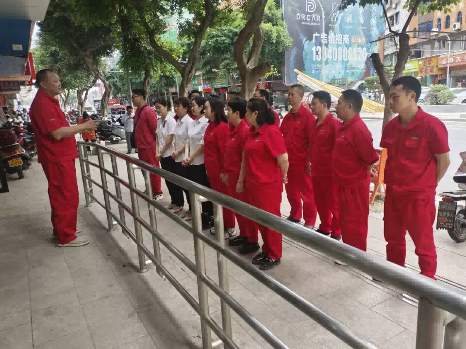 榮縣川燃組織開(kāi)展突發(fā)事件應(yīng)急演練